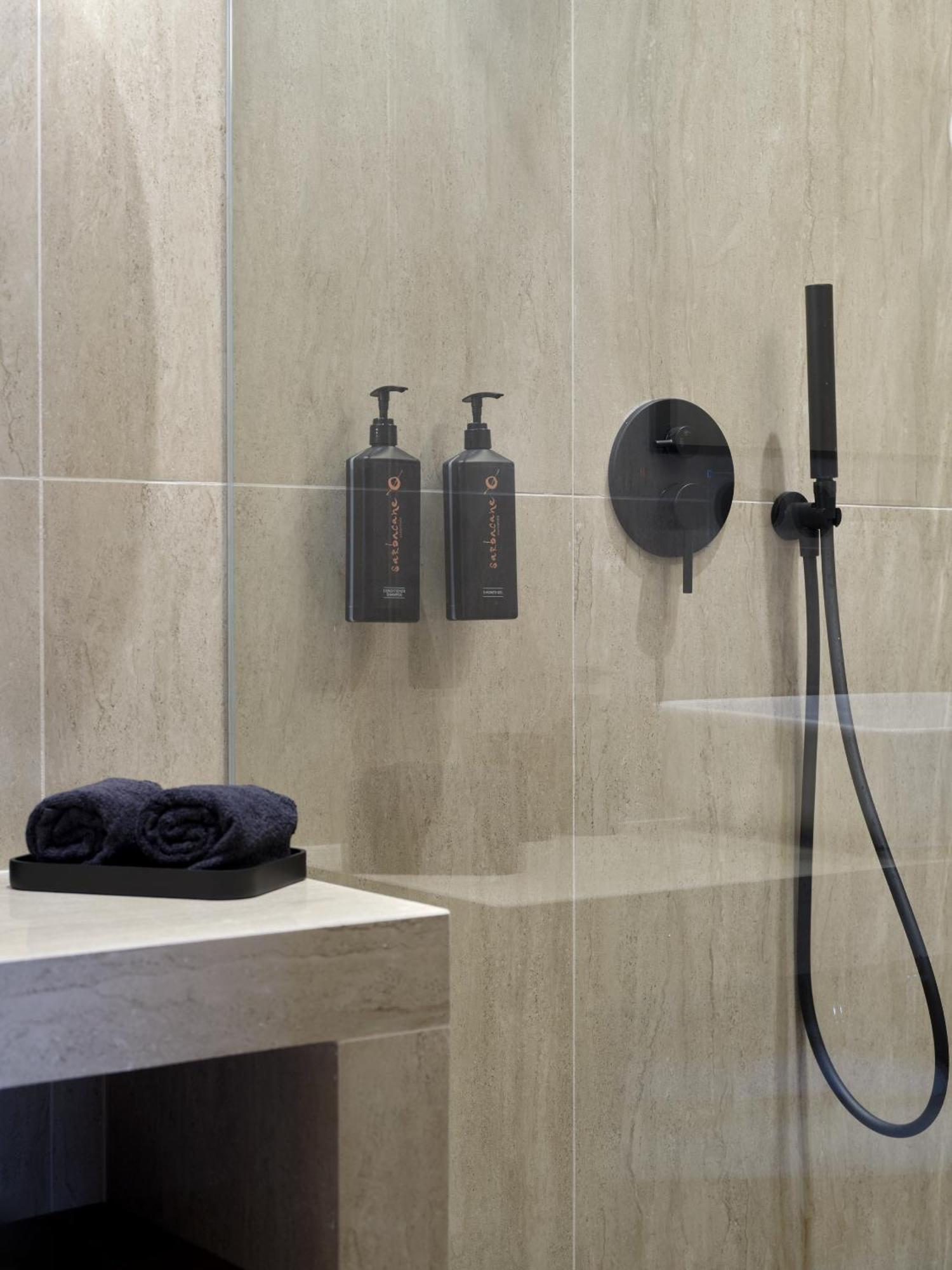 Haya Athens Loftie Suites Екстер'єр фото